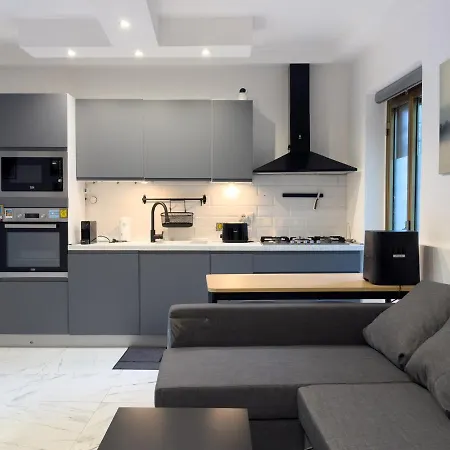 Luxury Apartment - Near Metro - Private Parking Rome Exterior photo