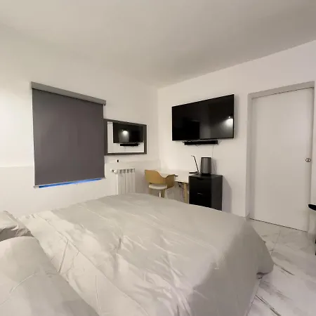 Luxury Apartment - Near Metro - Private Parking Rome Exterior photo